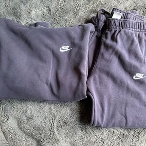Nike Men's Dark Purple Joggers and hoodie